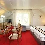 Hotel Swiss Night By Fassbind 3*