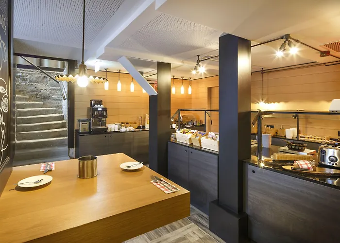 Hotell Swiss Night By Fassbind 3*