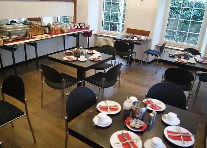 Hotell Swiss Night By Fassbind 3*