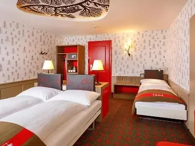 سويس نايت باي فاسبيند زيورخ